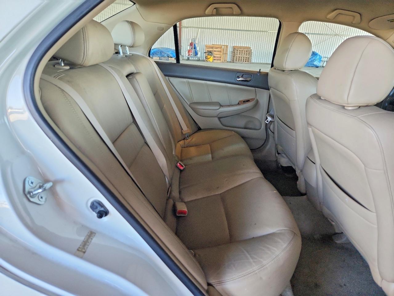 2005 Honda Accord Hybrid White vin: JHMCN36455C003703