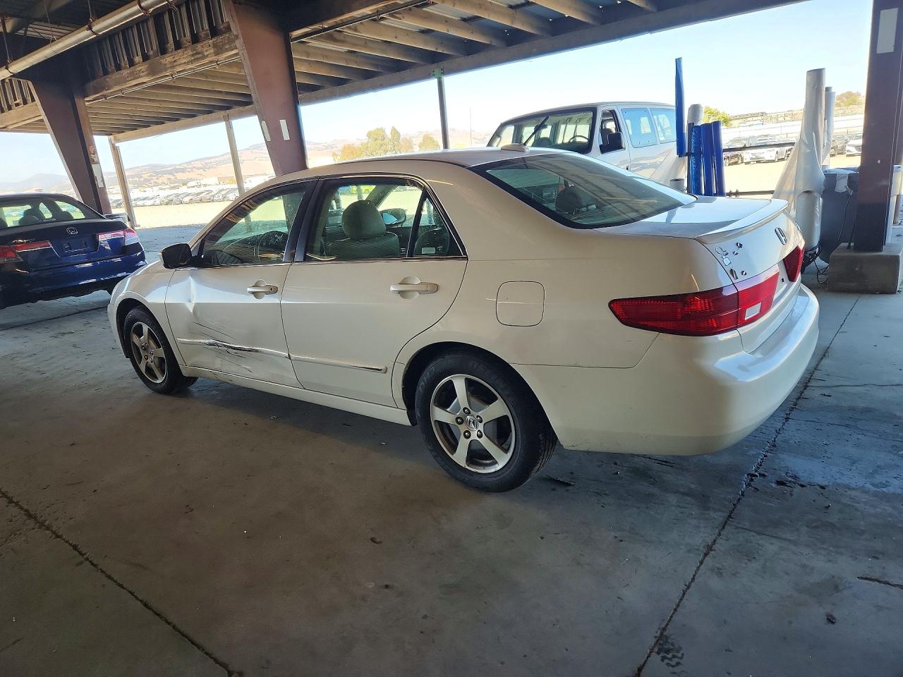 2005 Honda Accord Hybrid White vin: JHMCN36455C003703