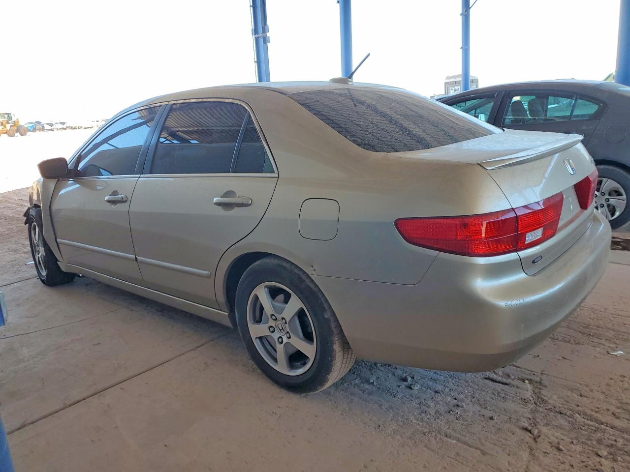 2005 Honda Accord Hybrid Beige vin: JHMCN36455C014829