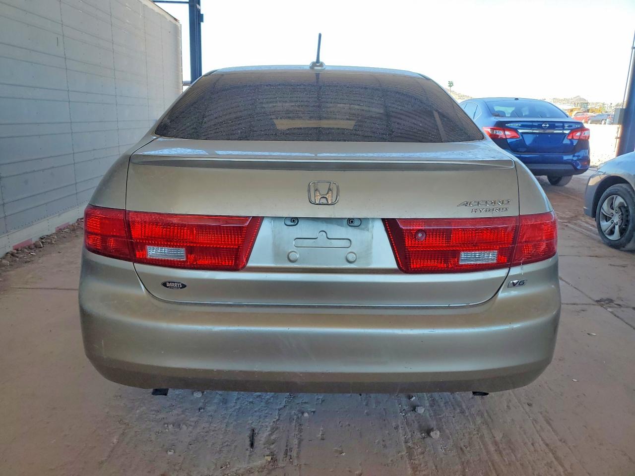 2005 Honda Accord Hybrid Beige vin: JHMCN36455C014829