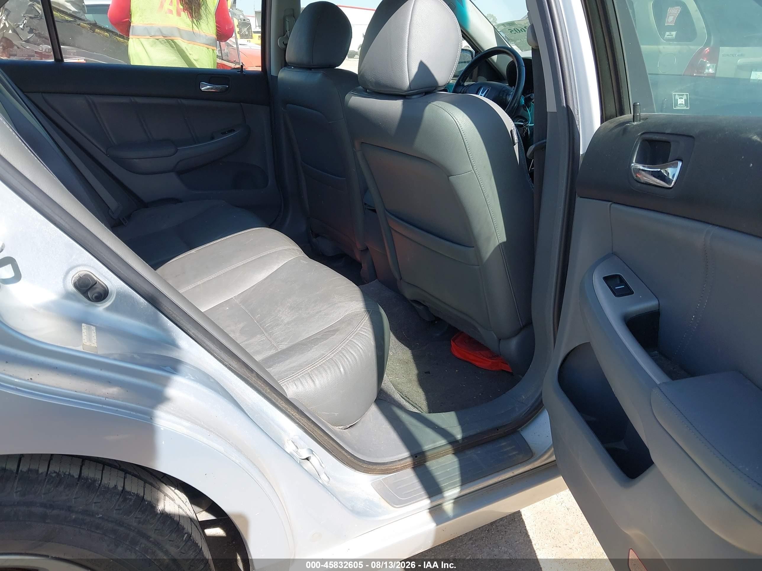 2005 Honda Accord Hybrid Ima Silver vin: JHMCN36465C000485