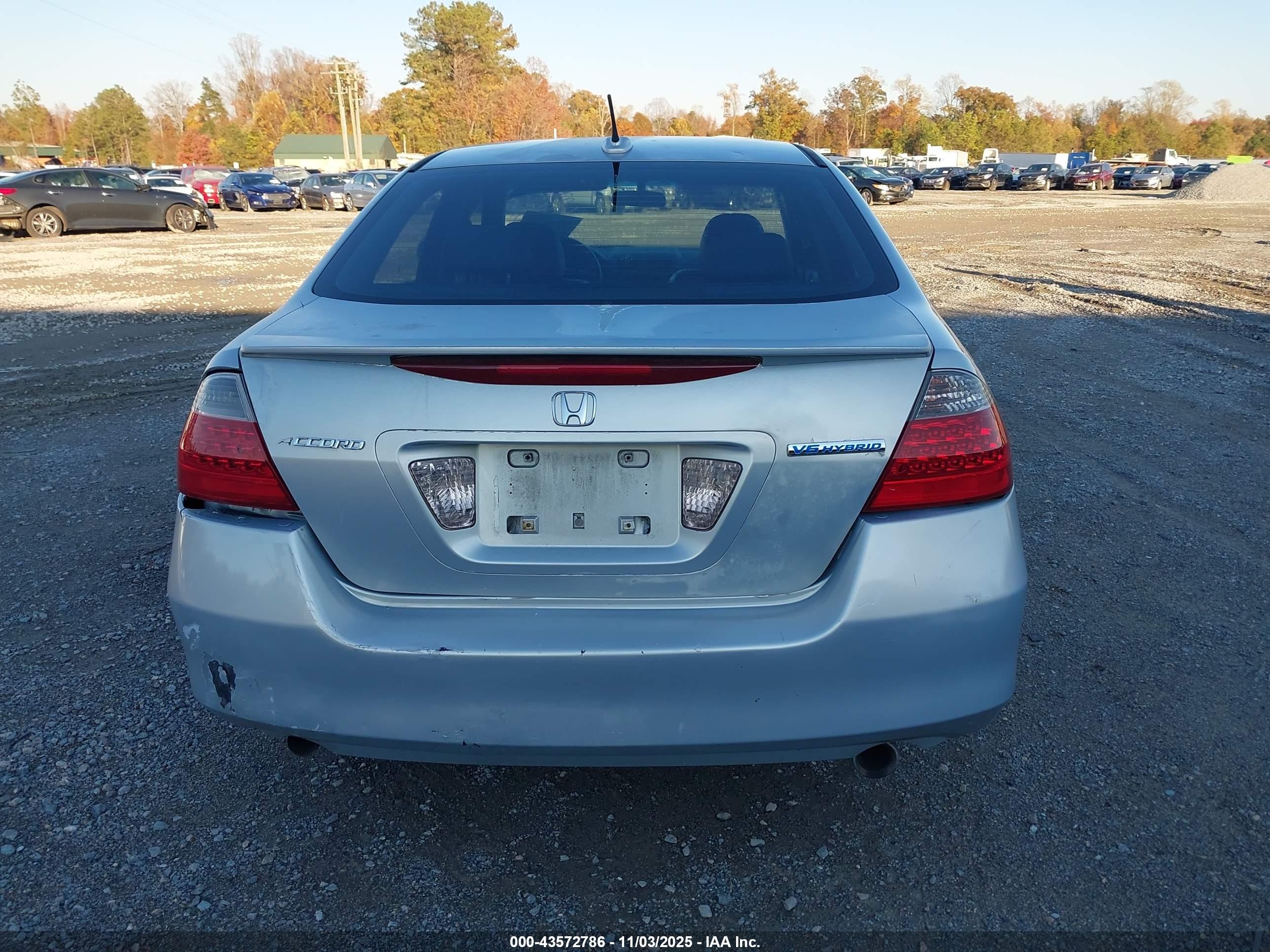 2007 Honda Accord Hybrid   Silver vin: JHMCN36467C000098