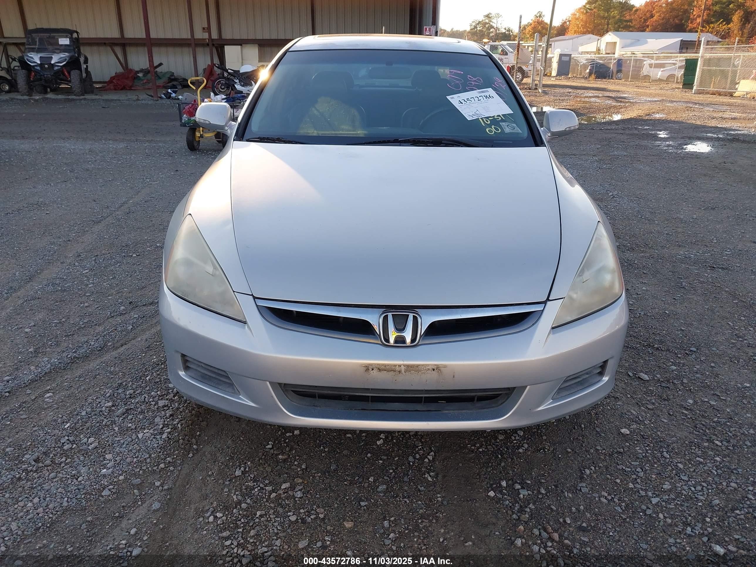 2007 Honda Accord Hybrid   Silver vin: JHMCN36467C000098