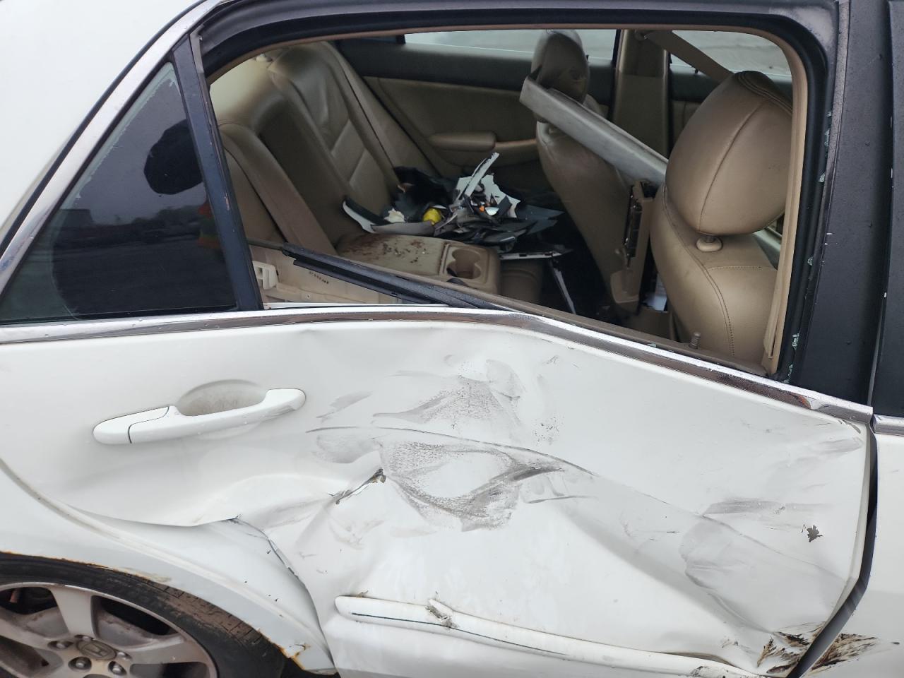2005 Honda Accord Hybrid White vin: JHMCN36475C013729