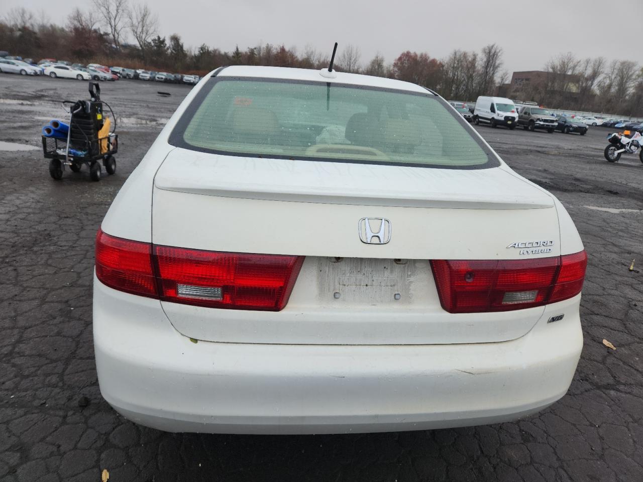 2005 Honda Accord Hybrid White vin: JHMCN36475C013729