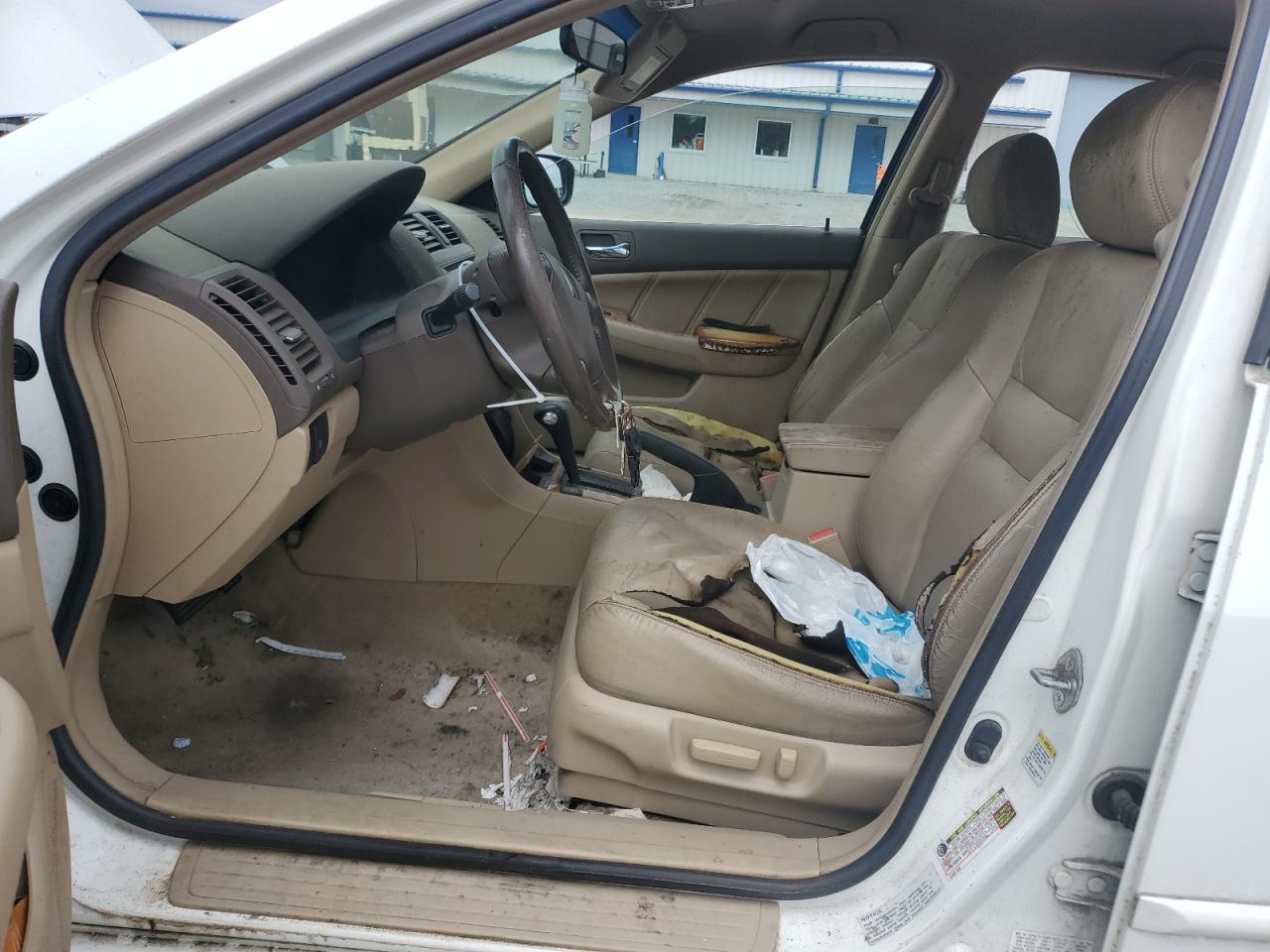 2005 Honda Accord Hybrid White vin: JHMCN36495C002604