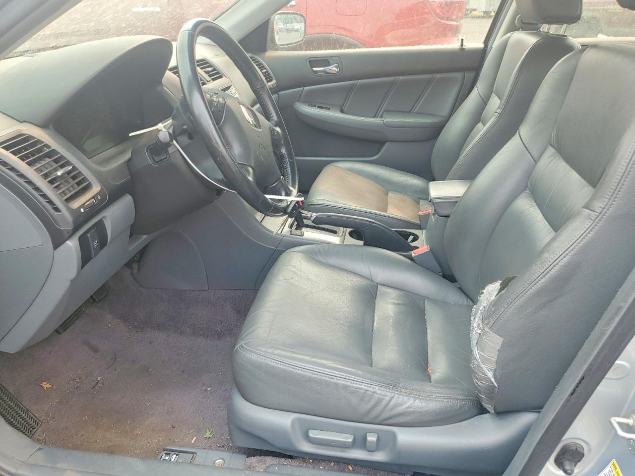 2005 Honda Accord Hybrid Silver vin: JHMCN364X5C004040