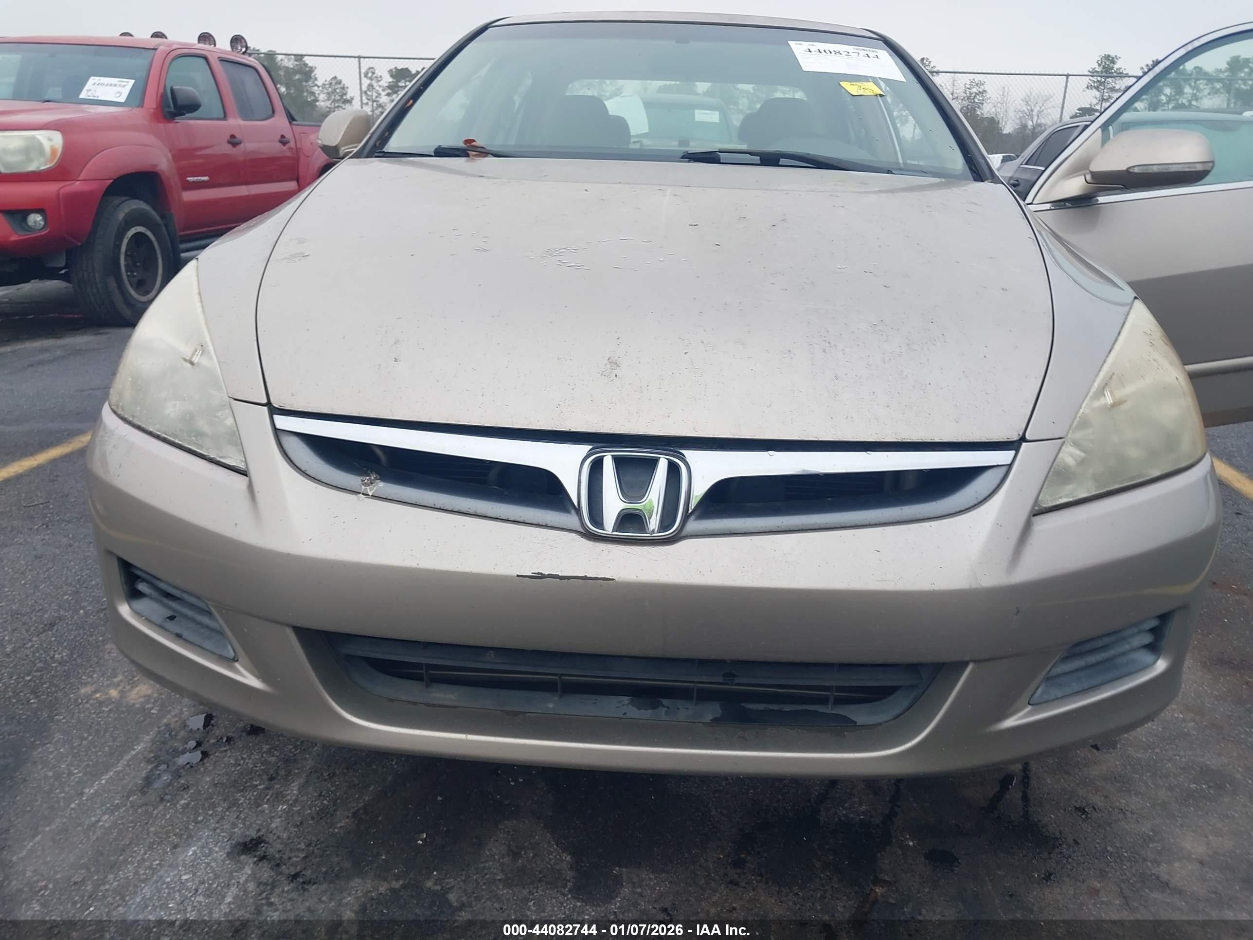 2007 Honda Accord Hybrid   Gold vin: JHMCN364X7C000119