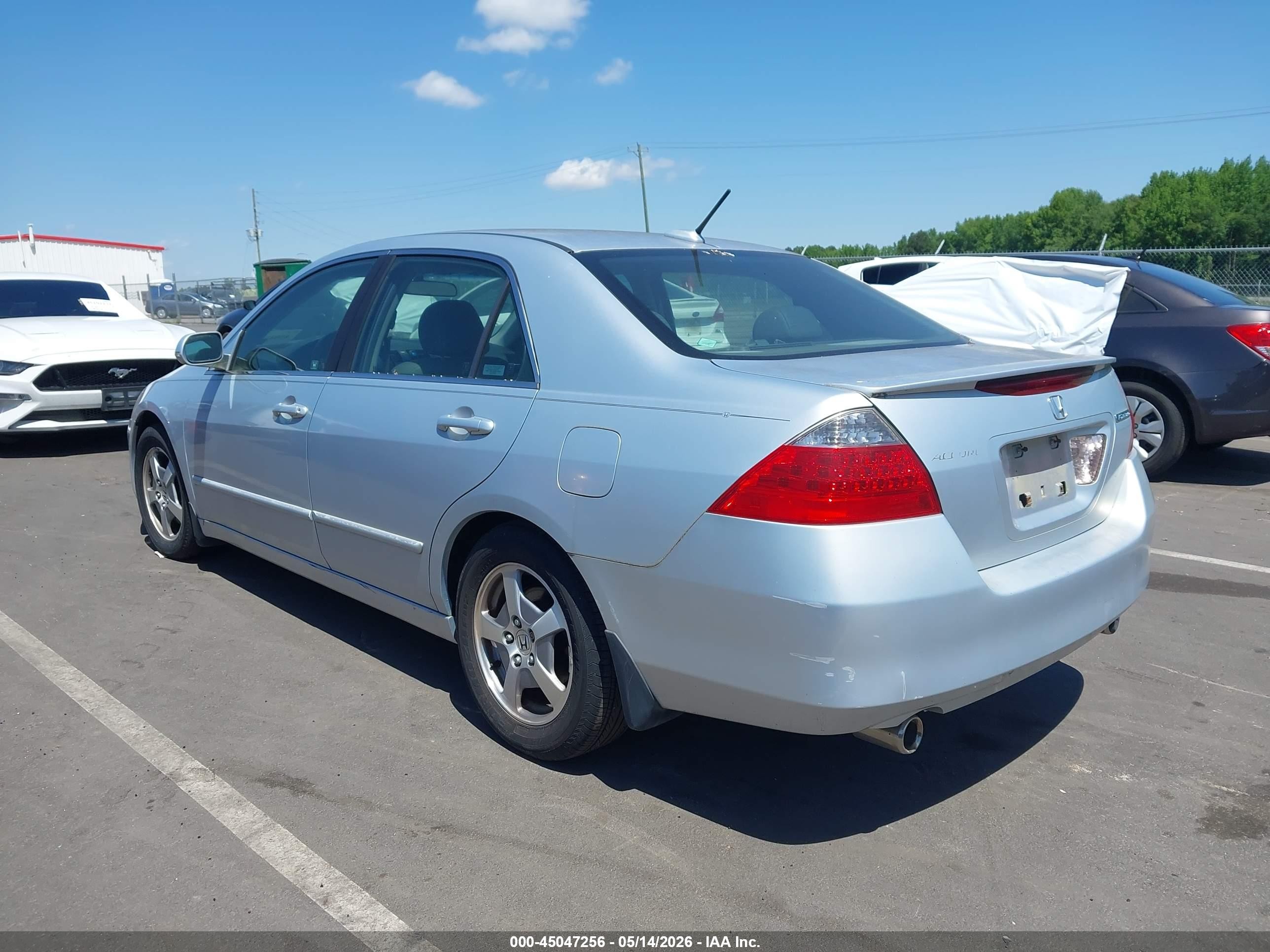 2007 Honda Accord Hybrid   Light Blue vin: JHMCN364X7C003151