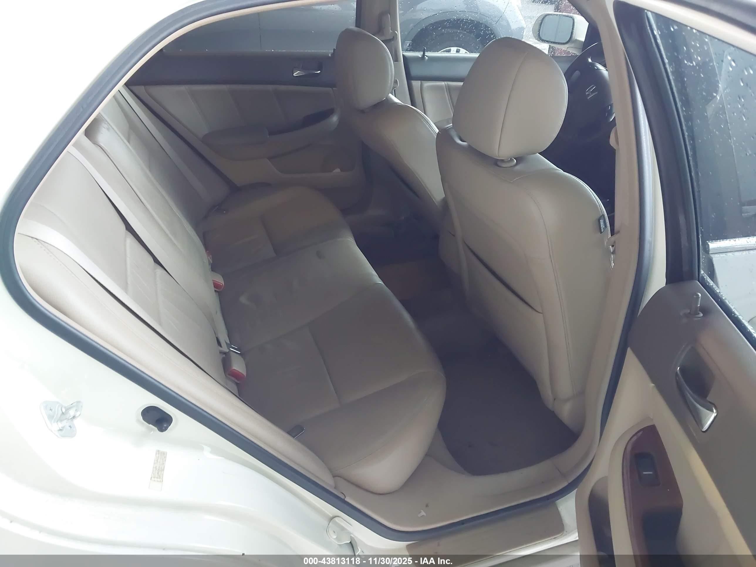 2007 Honda Accord Hybrid   Белый vin: JHMCN36517C003550