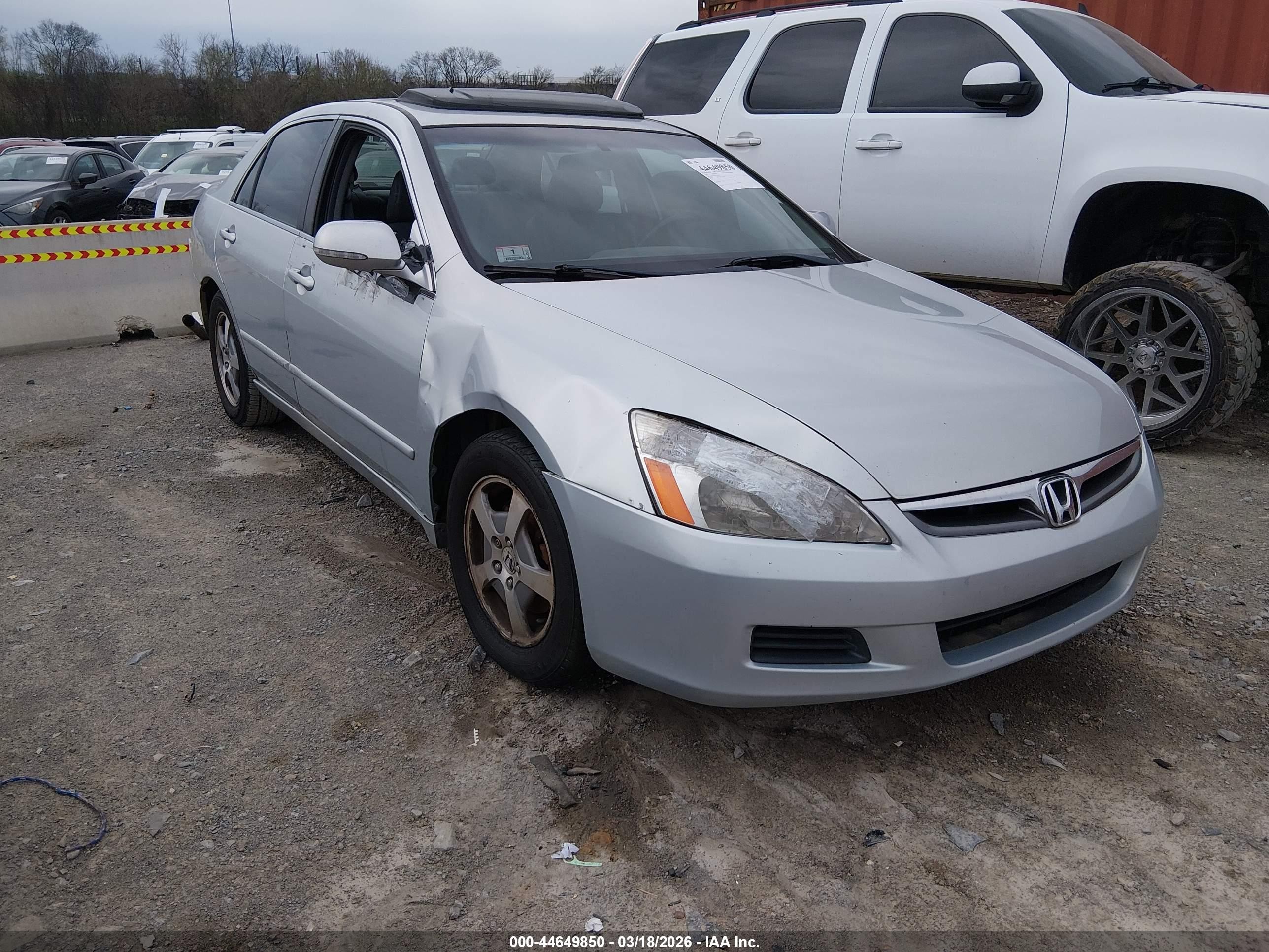2007 Honda Accord Hybrid   Gray vin: JHMCN36527C003184