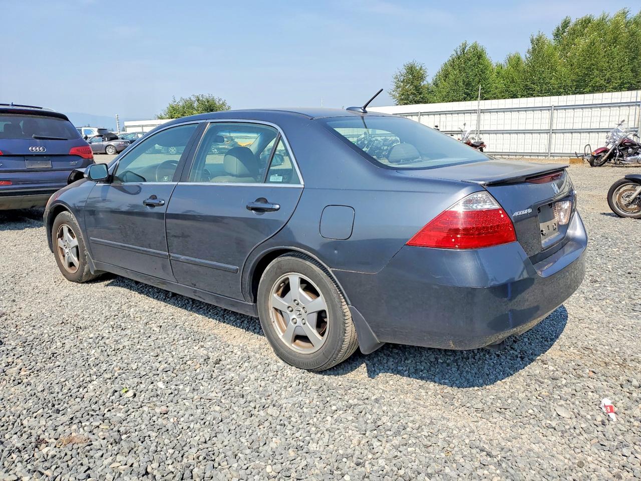 2007 Honda Accord Hybrid Gray vin: JHMCN36557C000280
