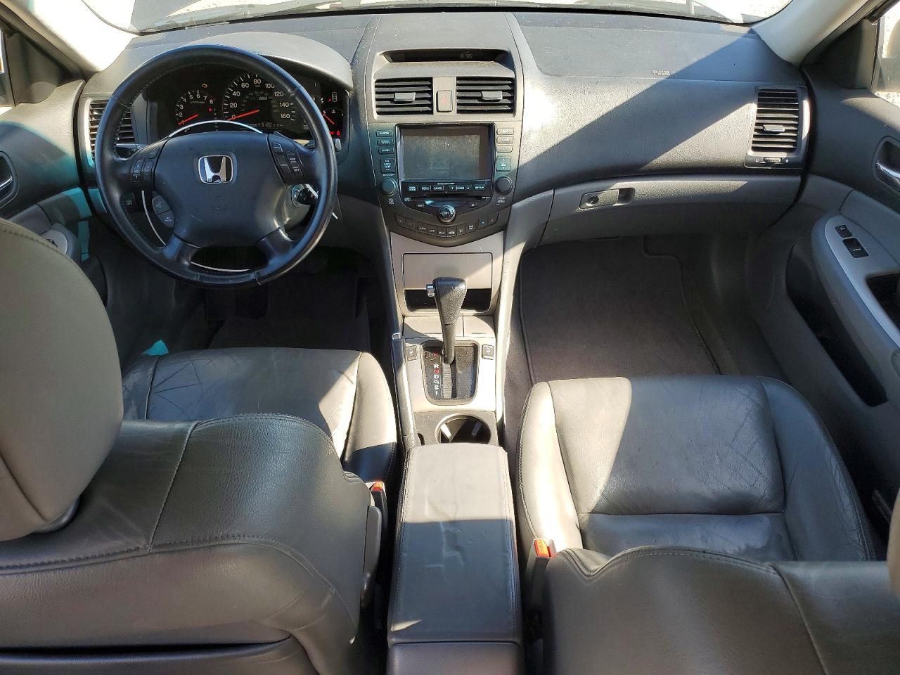 2005 Honda Accord Hybrid Gray vin: JHMCN36565C017229