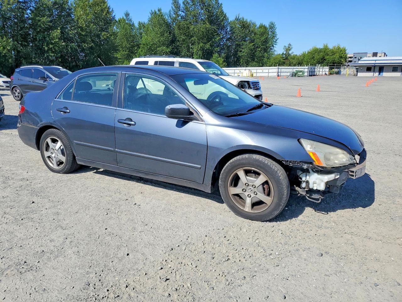 2005 Honda Accord Hybrid Gray vin: JHMCN36565C017229