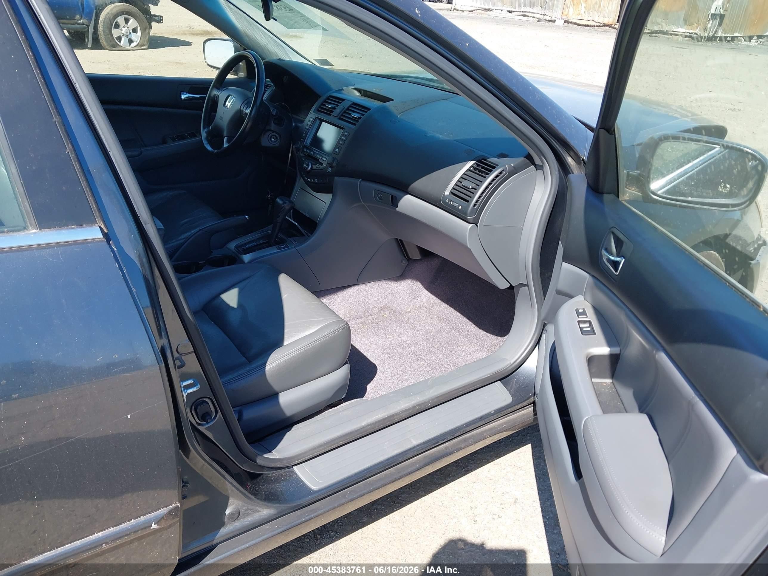 2005 Honda Accord Hybrid Ima Gray vin: JHMCN36585C018642