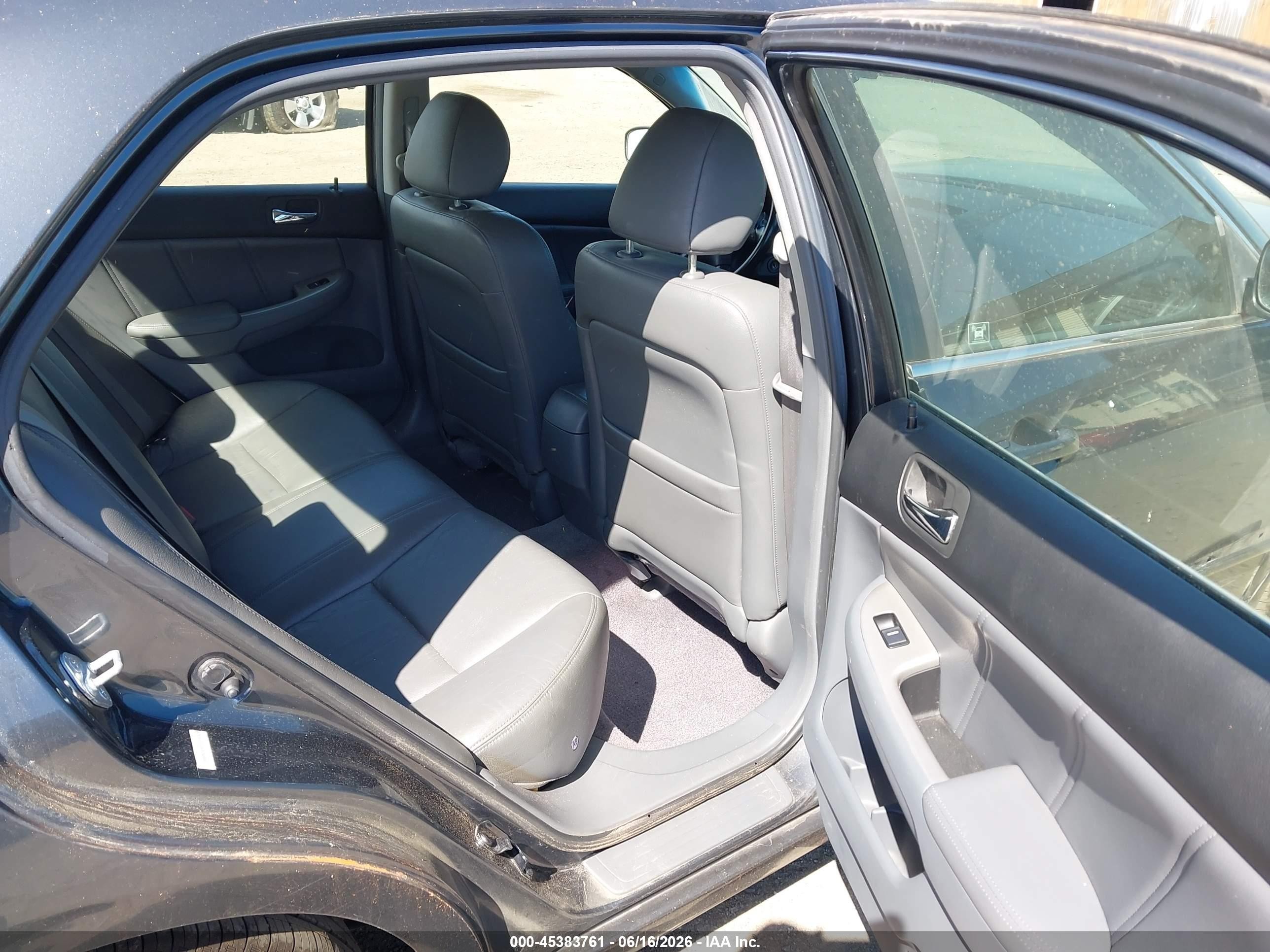2005 Honda Accord Hybrid Ima Gray vin: JHMCN36585C018642
