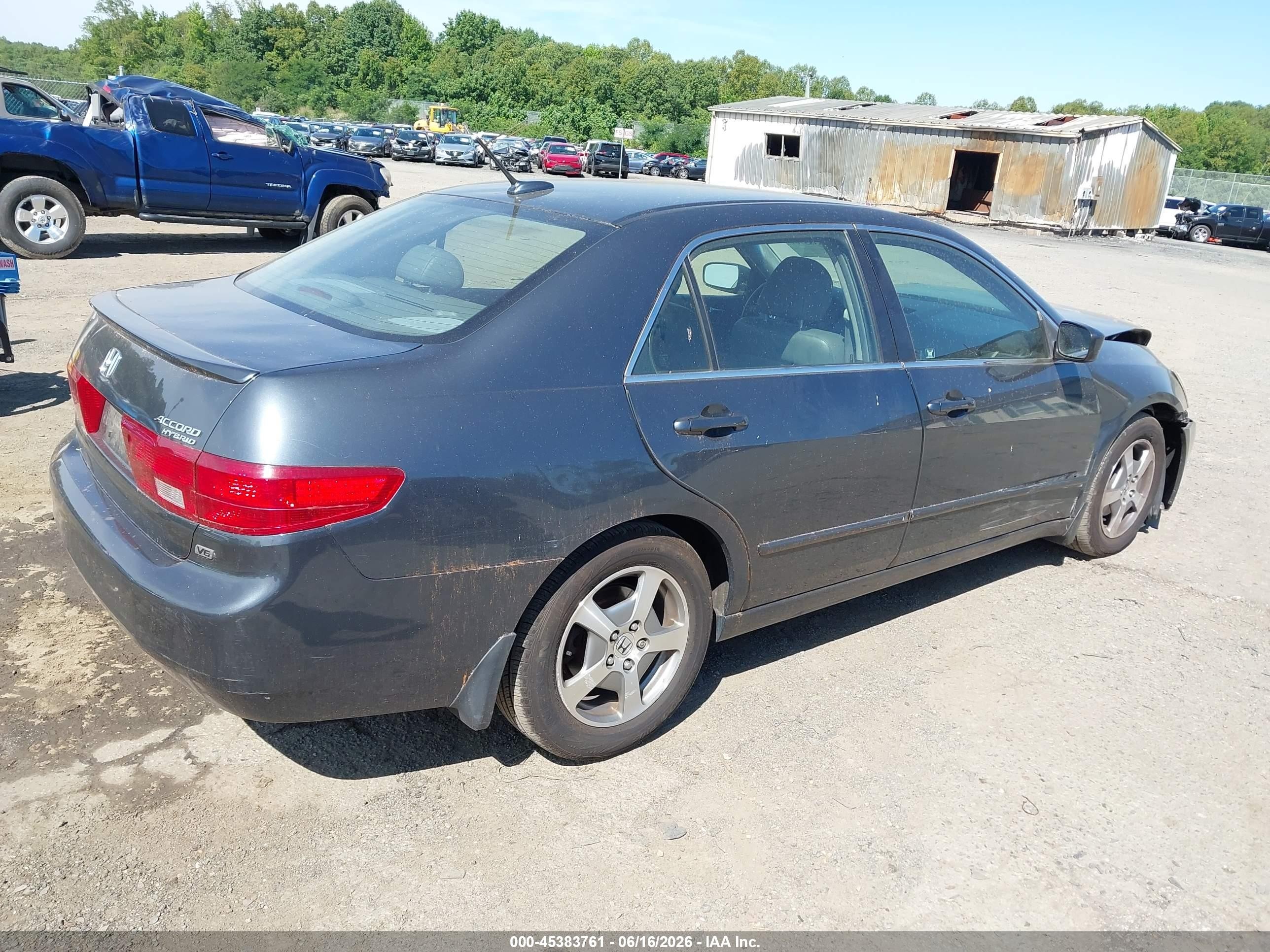 2005 Honda Accord Hybrid Ima Gray vin: JHMCN36585C018642