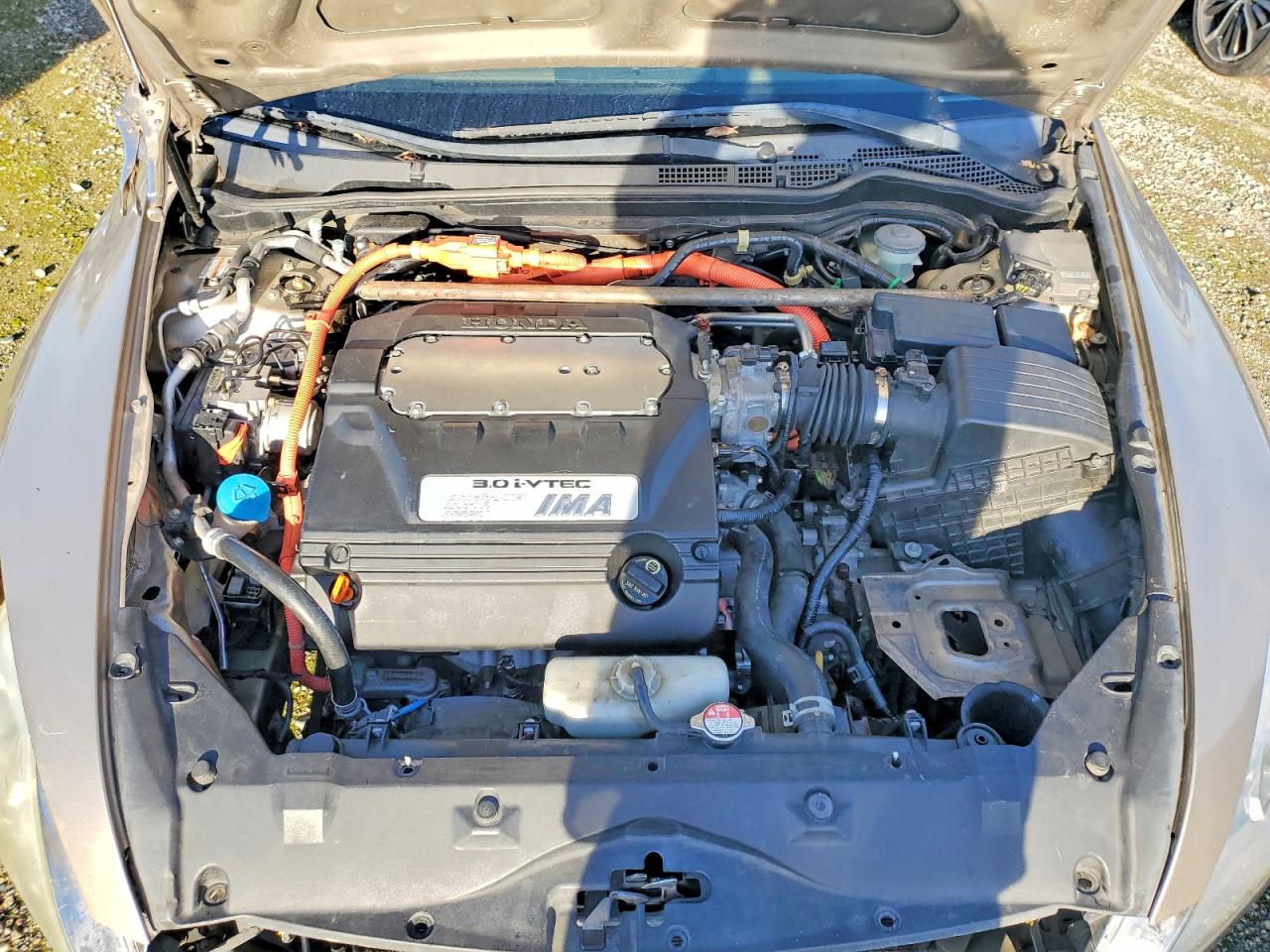 2005 Honda Accord Hybrid Gold vin: JHMCN365X5C019260