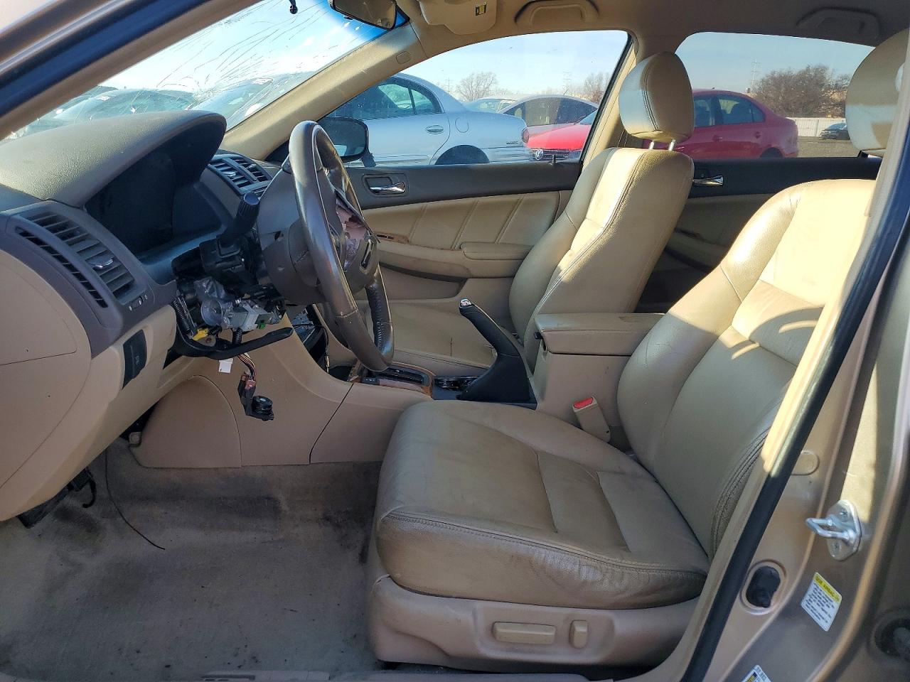 2005 Honda Accord Hybrid Gold vin: JHMCN365X5C019260
