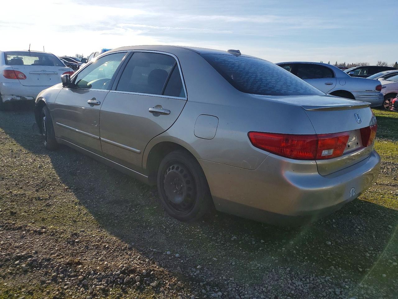 2005 Honda Accord Hybrid Gold vin: JHMCN365X5C019260