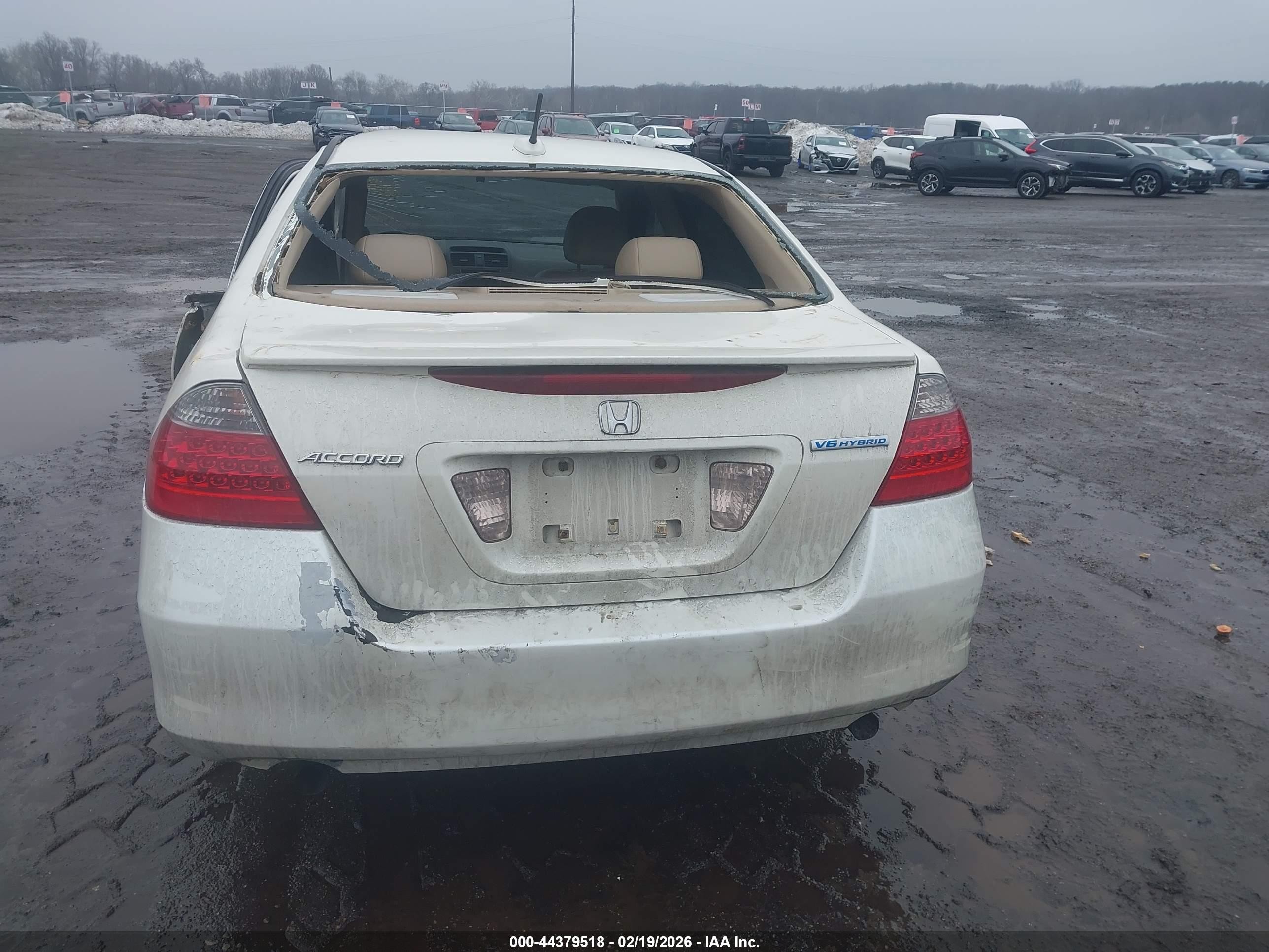 2007 Honda Accord Hybrid   White vin: JHMCN365X7C003045
