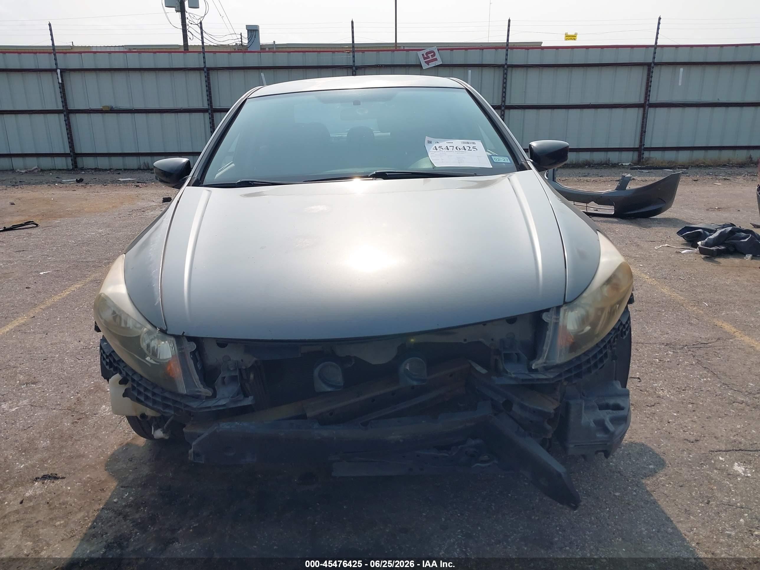 2009 Honda Accord 2.4 Lx Серый vin: JHMCP26309C011094