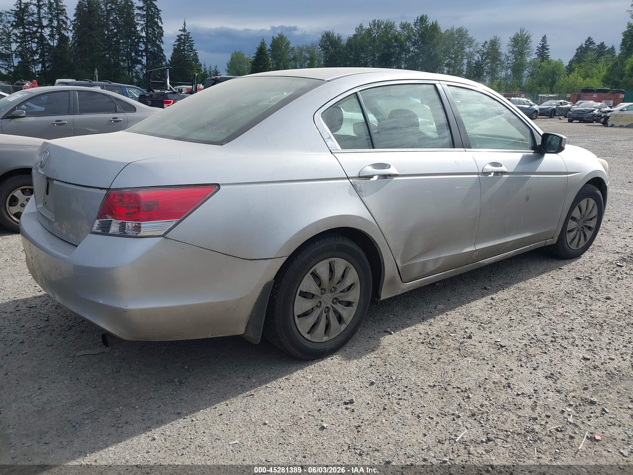 2008 Honda Accord 2.4 Lx Silver vin: JHMCP26328C033189