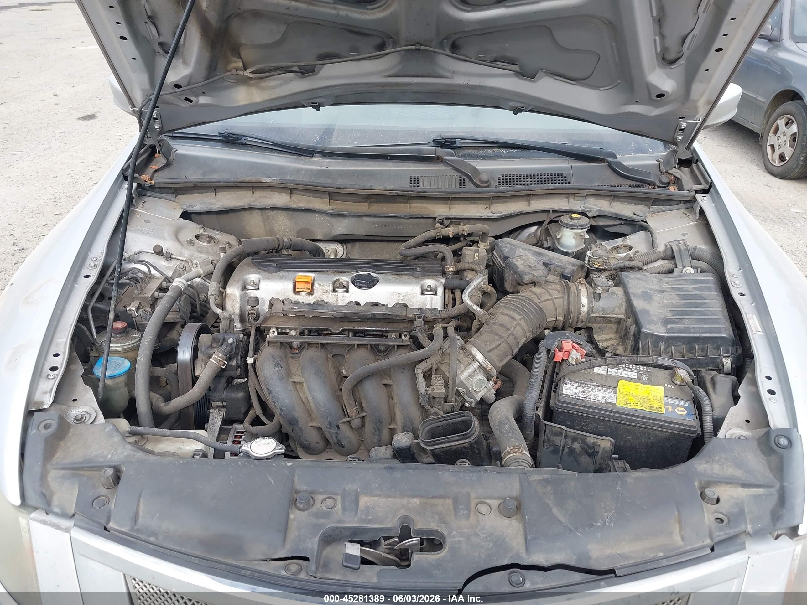 2008 Honda Accord 2.4 Lx Silver vin: JHMCP26328C033189