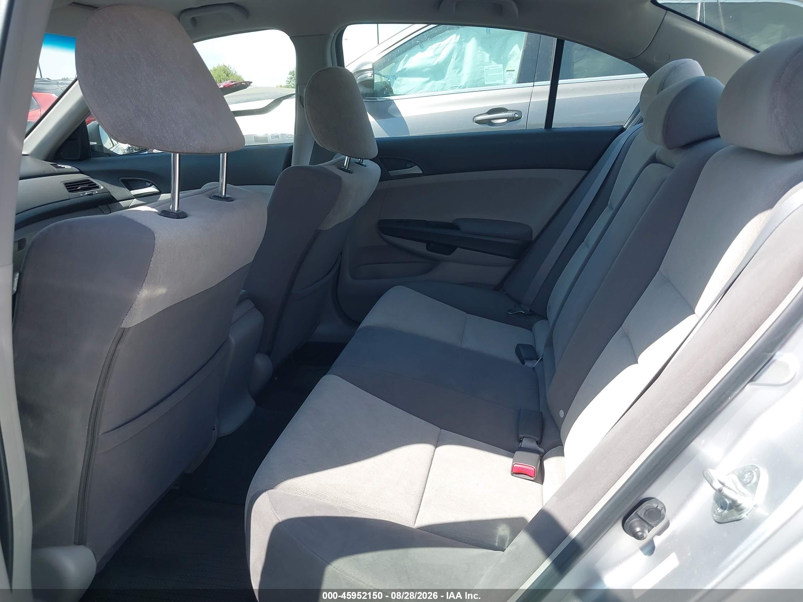 2009 Honda Accord 2.4 Lx Silver vin: JHMCP26329C005555