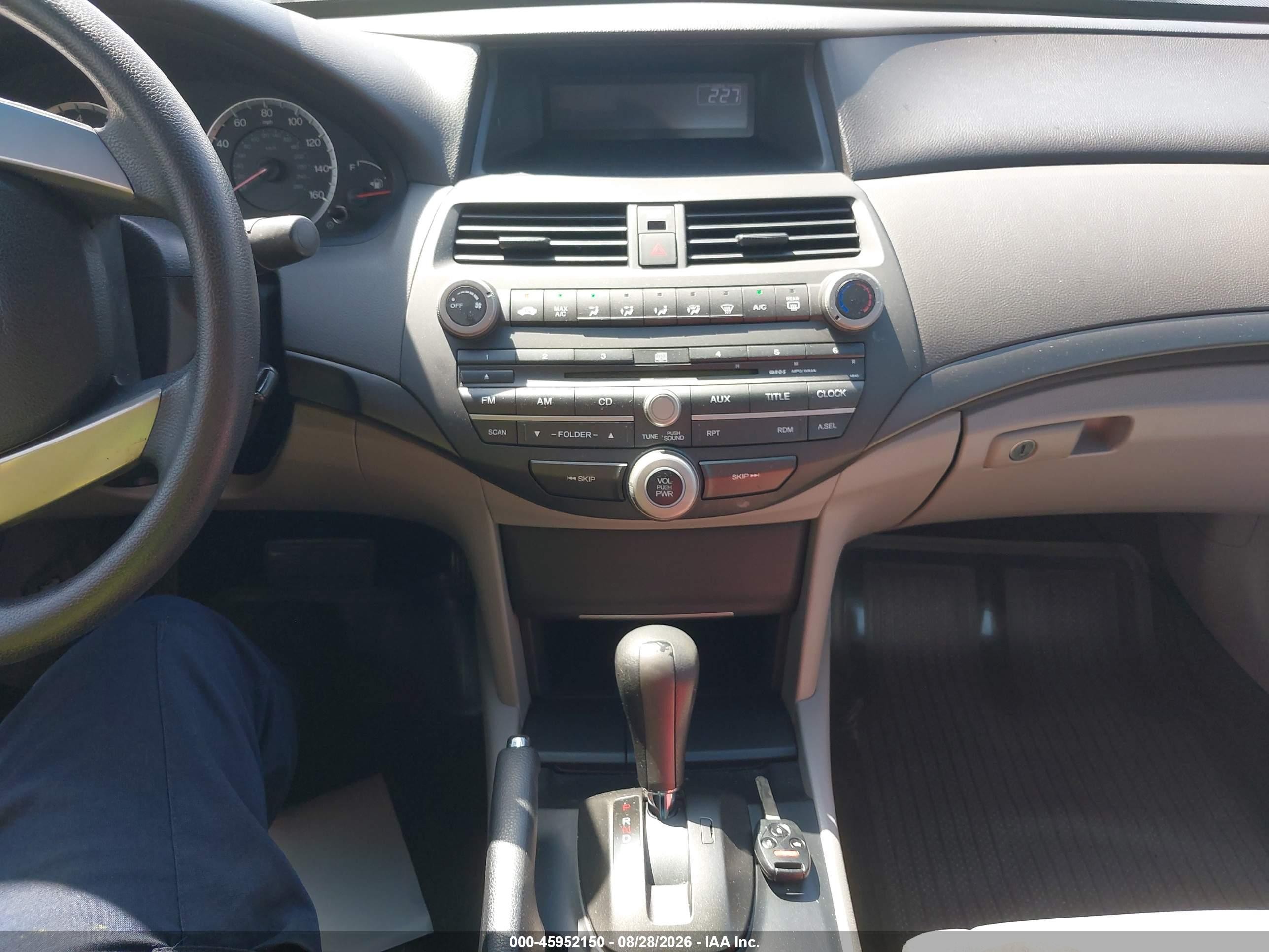 2009 Honda Accord 2.4 Lx Silver vin: JHMCP26329C005555