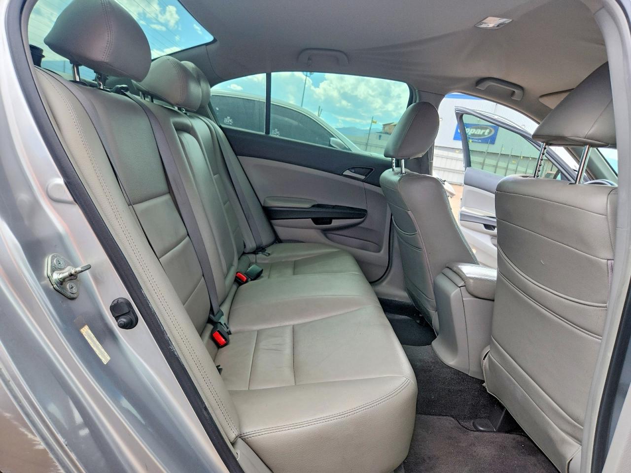 2009 Honda Accord Lx Silver vin: JHMCP26329C007533