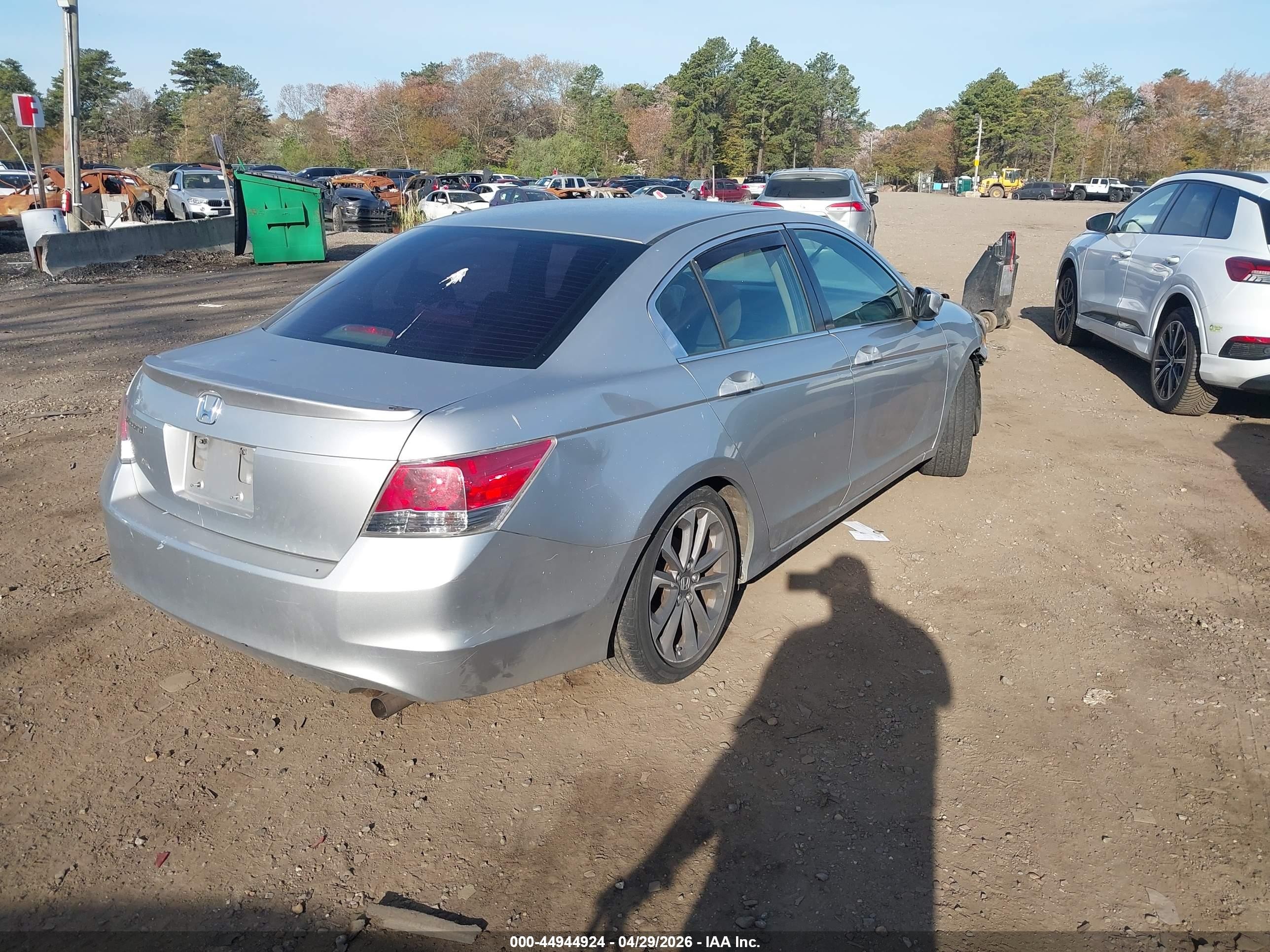 2008 Honda Accord 2.4 Lx Silver vin: JHMCP26338C025988