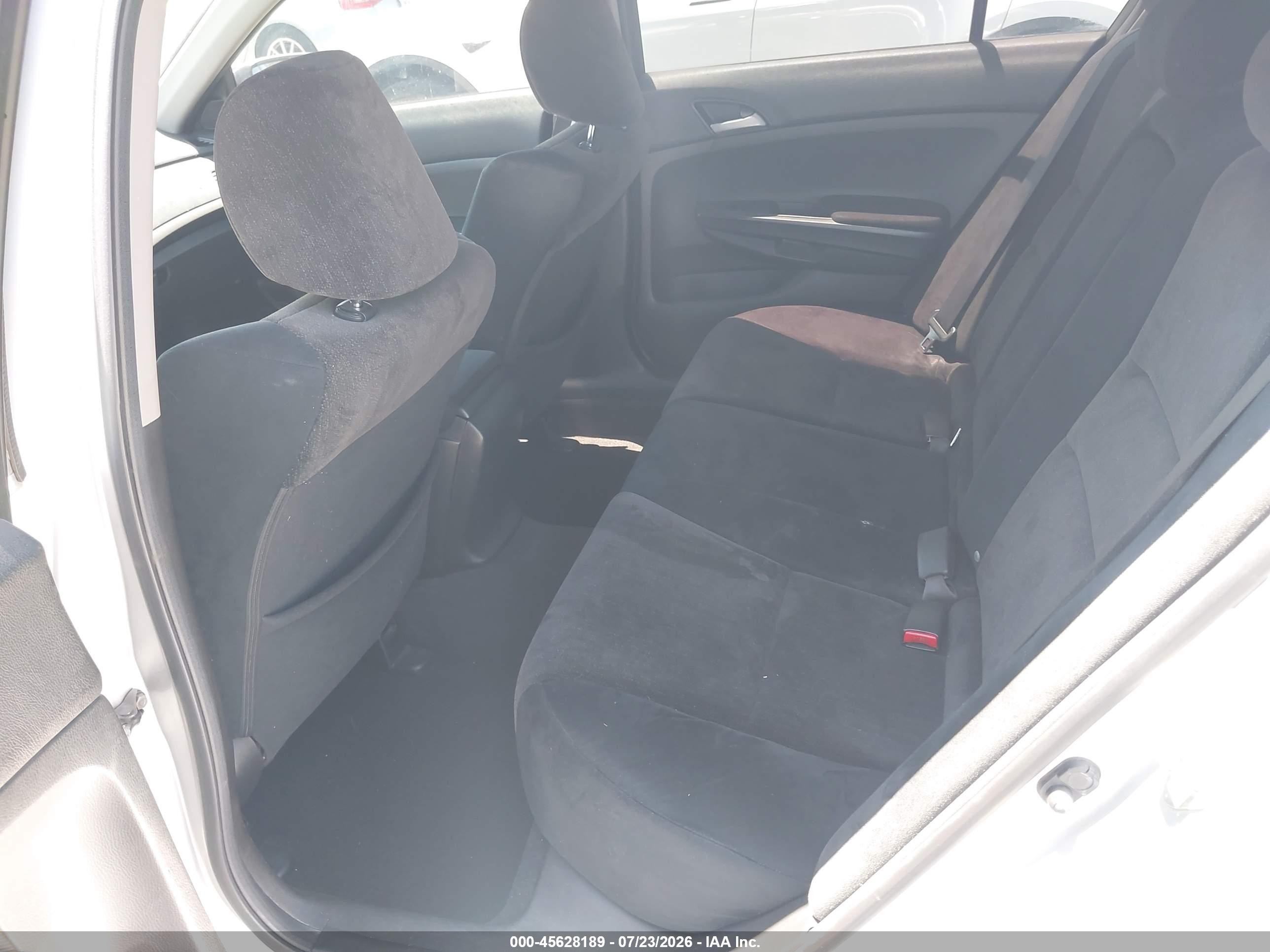 2009 Honda Accord 2.4 Lx Silver vin: JHMCP26339C005497