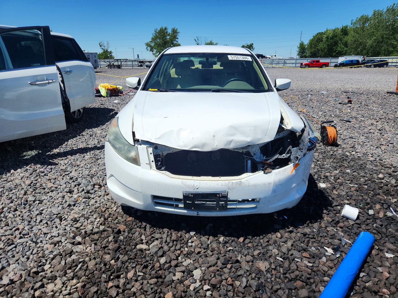 2008 Honda Accord Lx White vin: JHMCP26348C031508