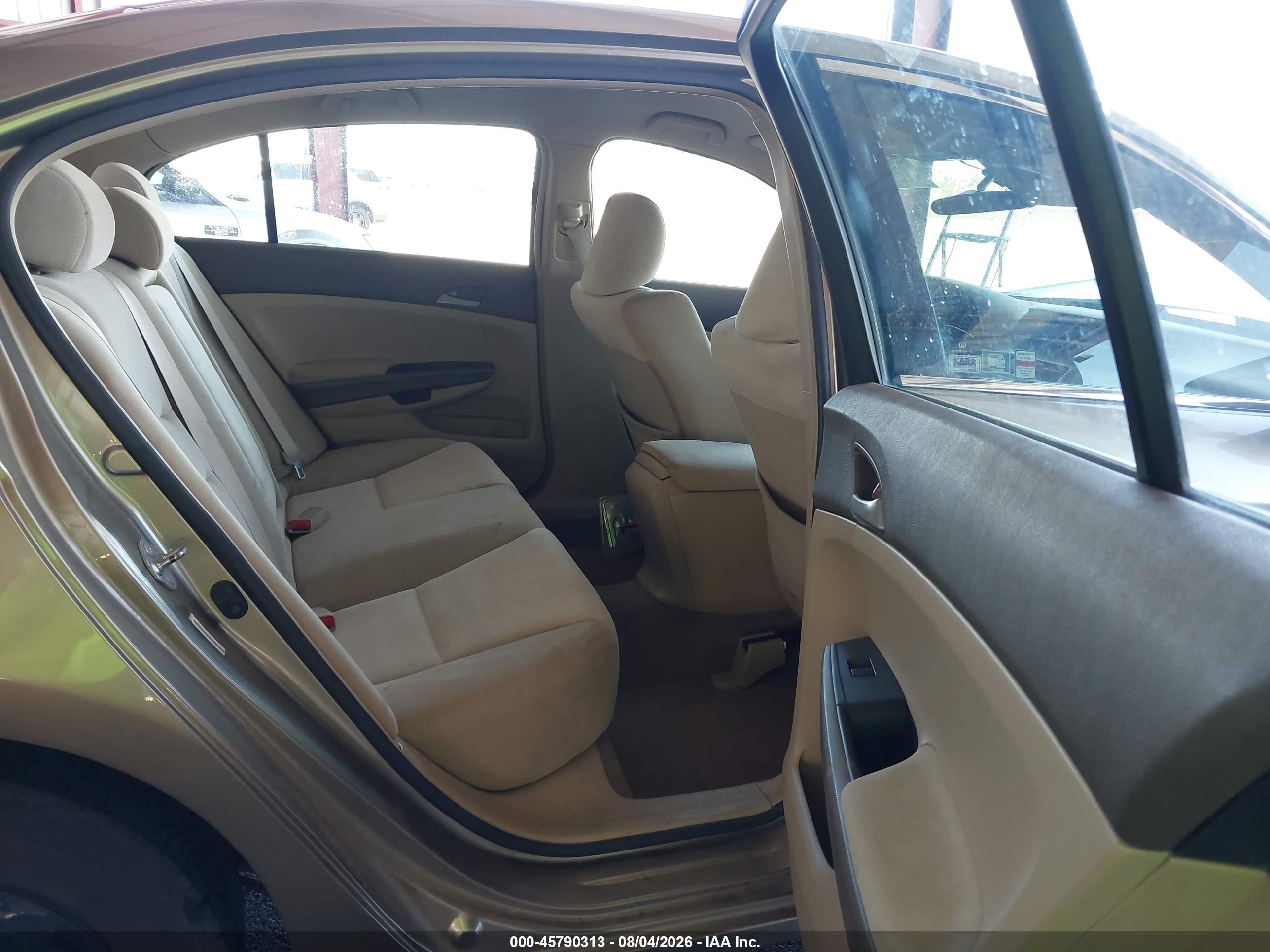 2008 Honda Accord 2.4 Lx Beige vin: JHMCP26348C072561
