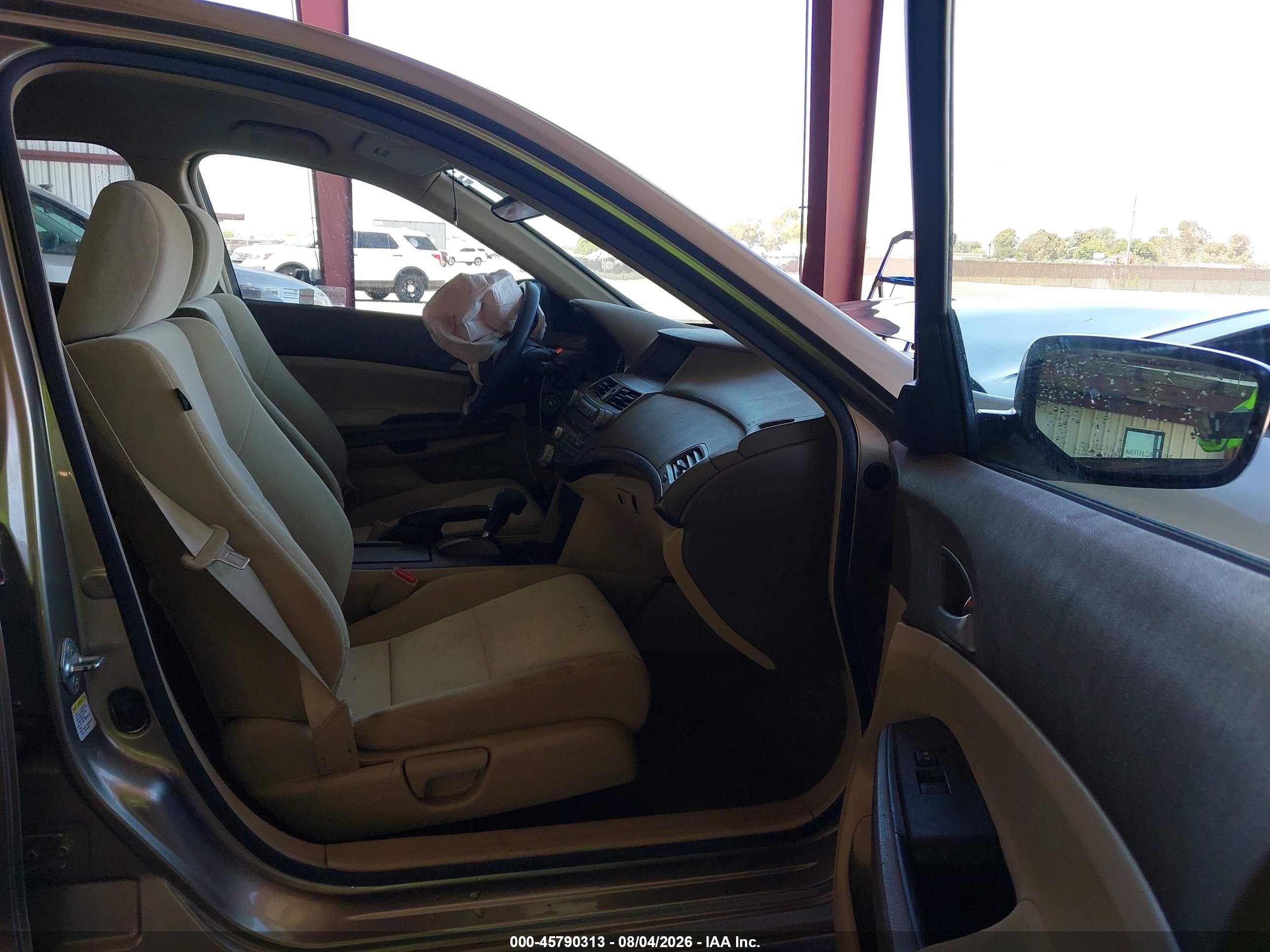 2008 Honda Accord 2.4 Lx Beige vin: JHMCP26348C072561