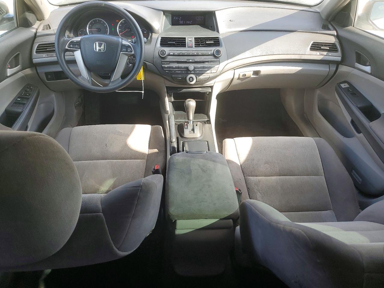 2009 Honda Accord Lx Silver vin: JHMCP26349C008604