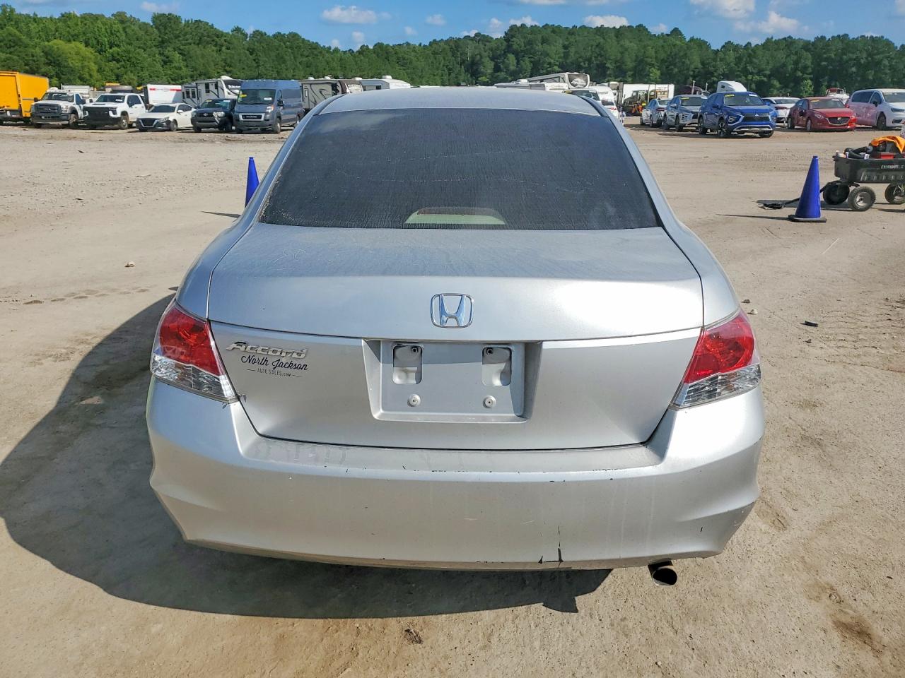 2009 Honda Accord Lx Silver vin: JHMCP26349C008604