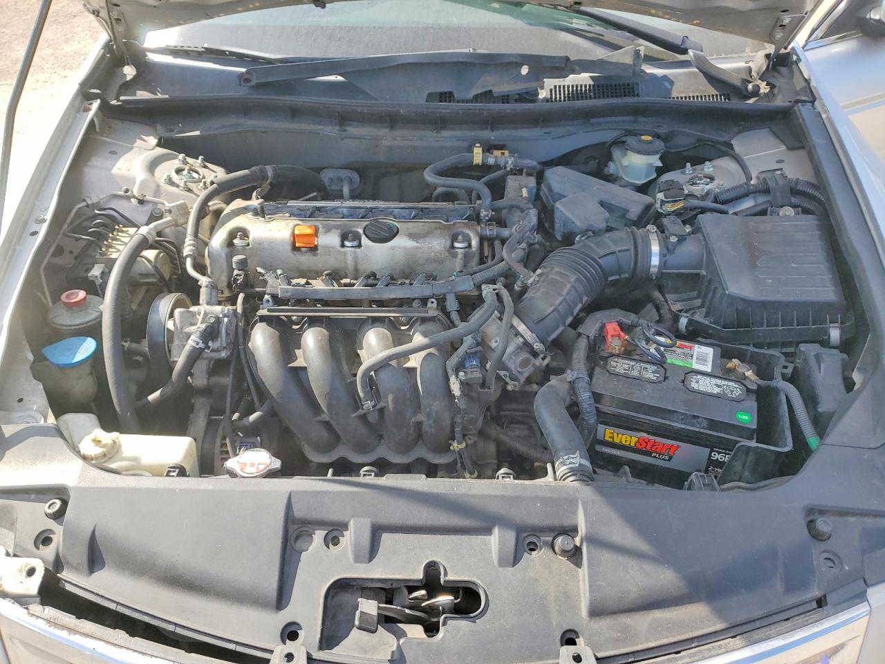 2009 Honda Accord Lx Silver vin: JHMCP26349C008604