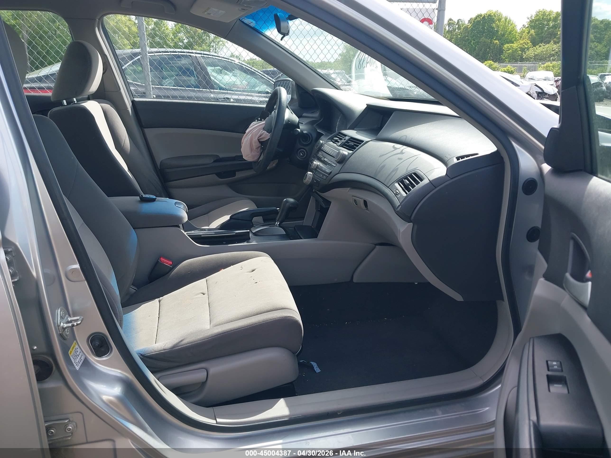 2008 Honda Accord 2.4 Lx Silver vin: JHMCP26358C025443
