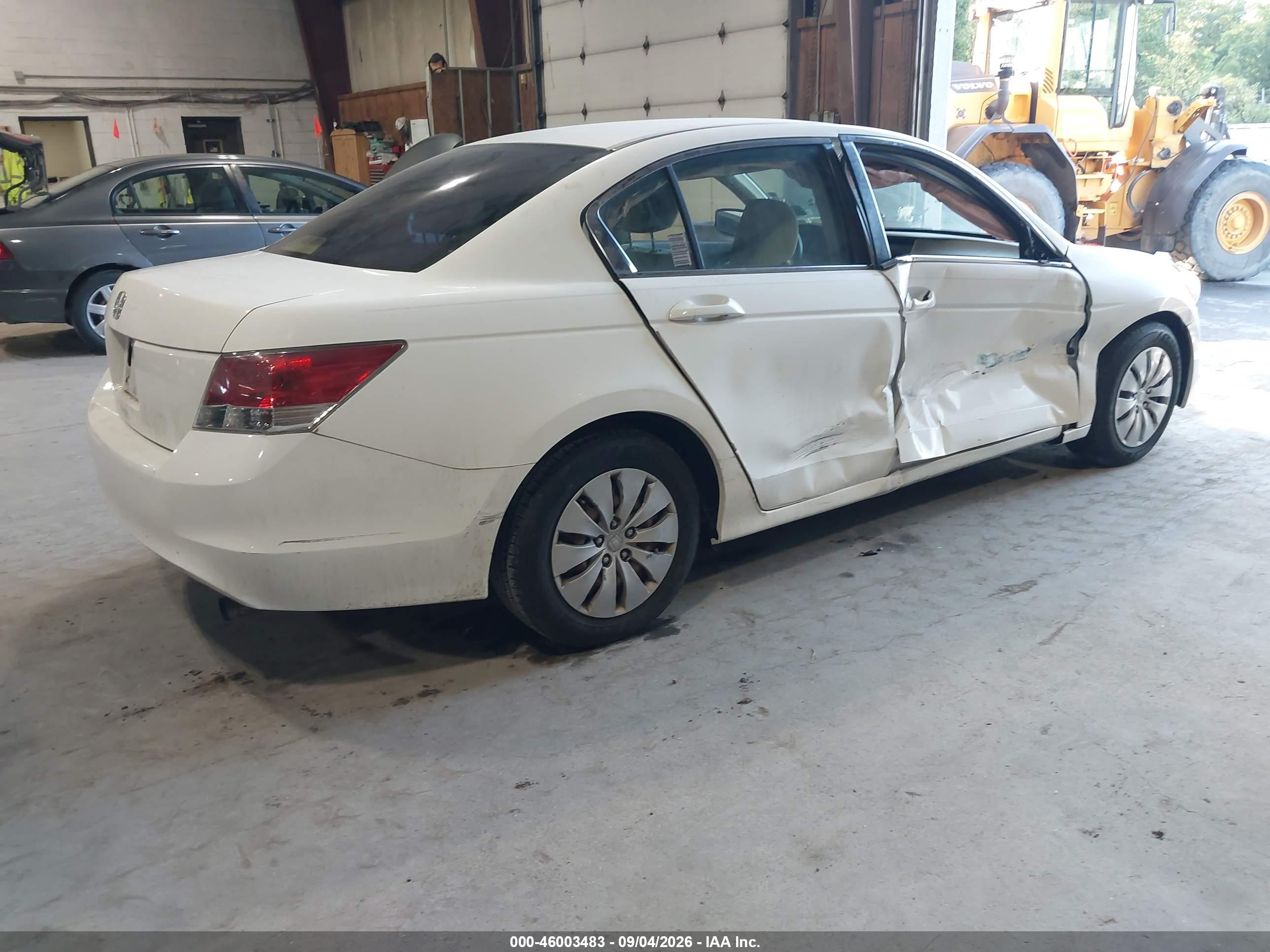 2008 Honda Accord 2.4 Lx White vin: JHMCP26358C073864