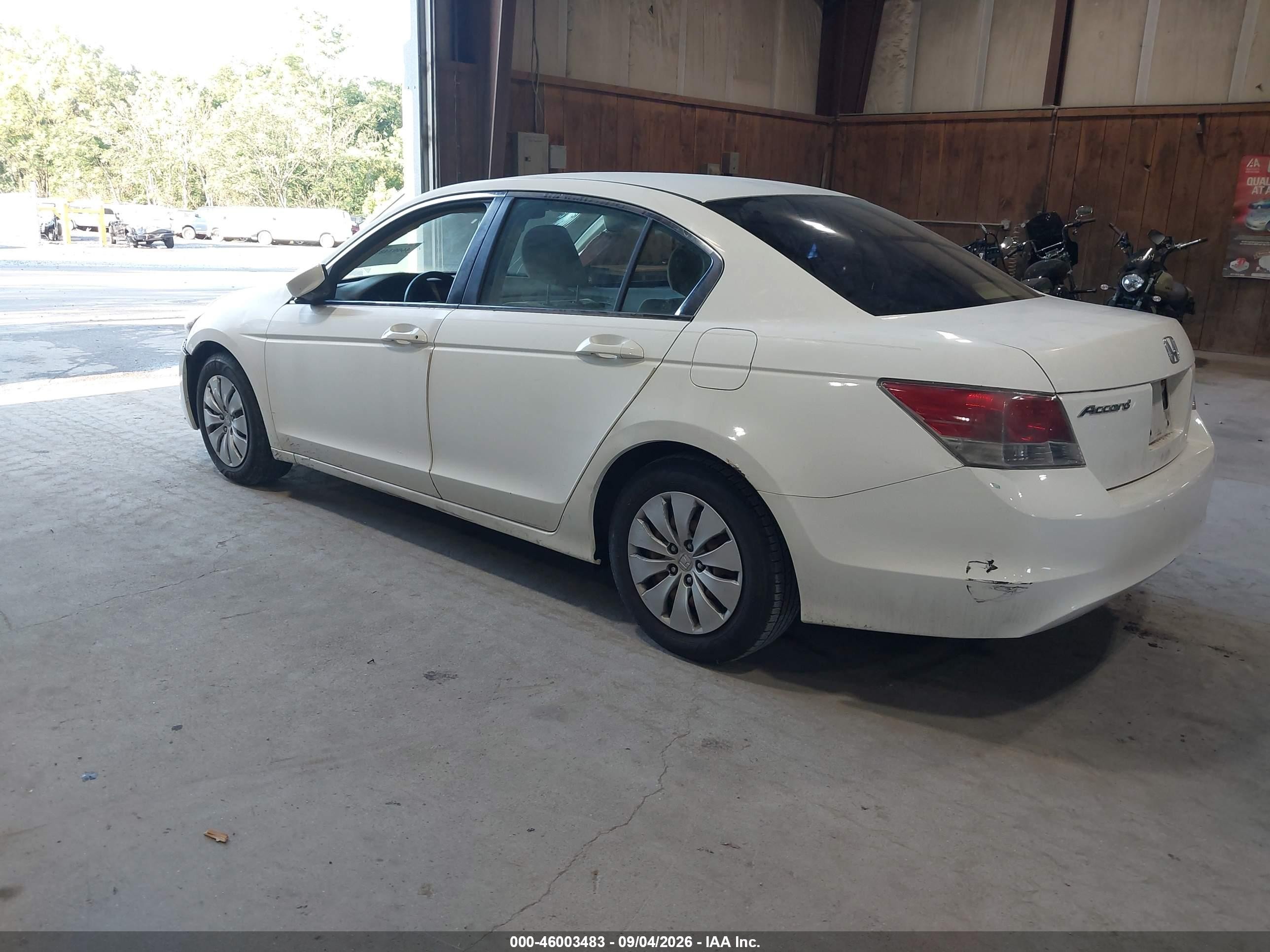 2008 Honda Accord 2.4 Lx White vin: JHMCP26358C073864