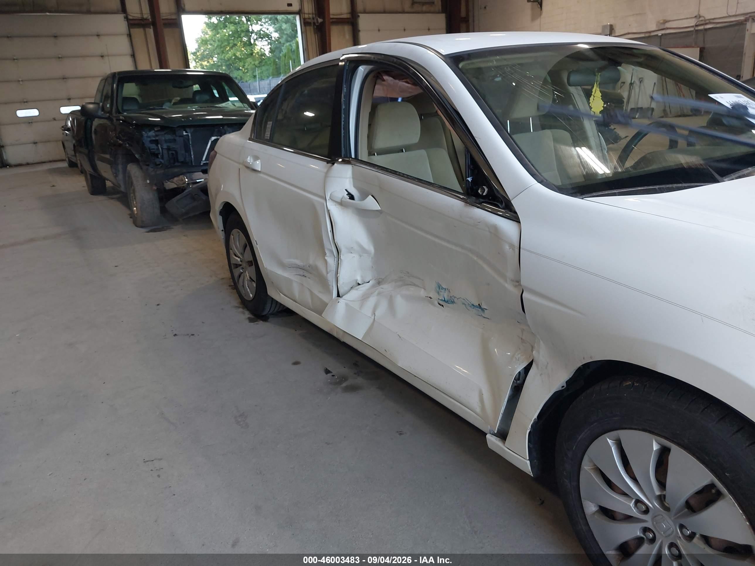 2008 Honda Accord 2.4 Lx White vin: JHMCP26358C073864