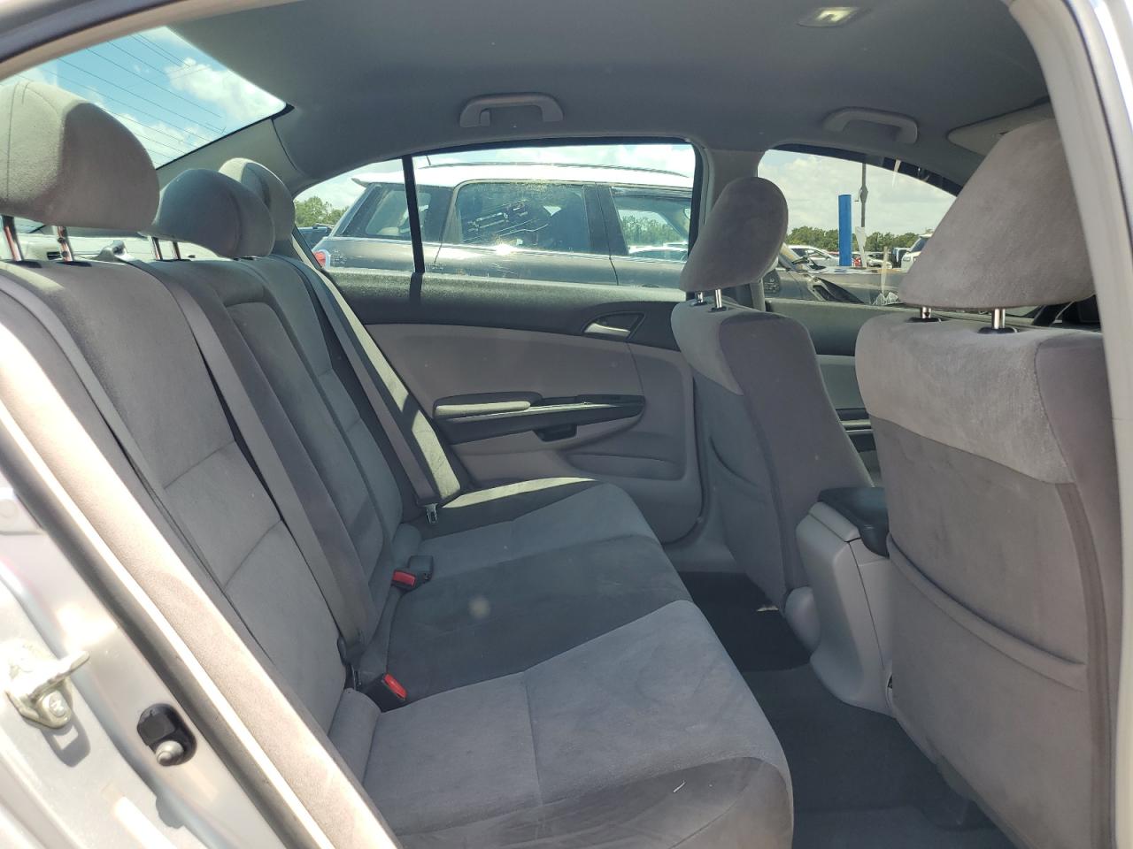 2008 Honda Accord Lx Silver vin: JHMCP26358C076134