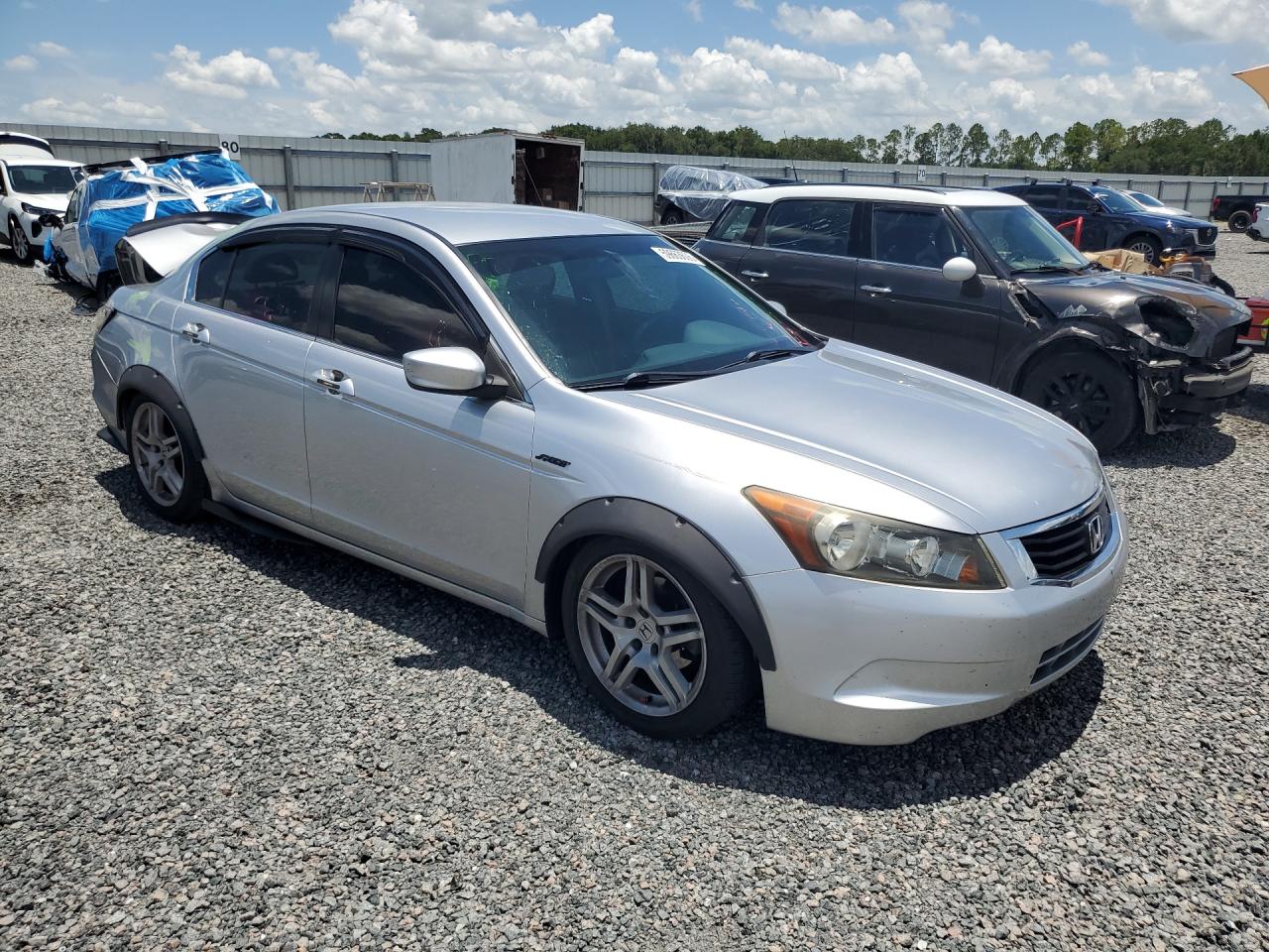 2008 Honda Accord Lx Silver vin: JHMCP26358C076134
