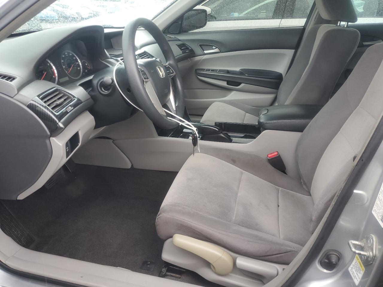 2008 Honda Accord Lx Silver vin: JHMCP26358C076134