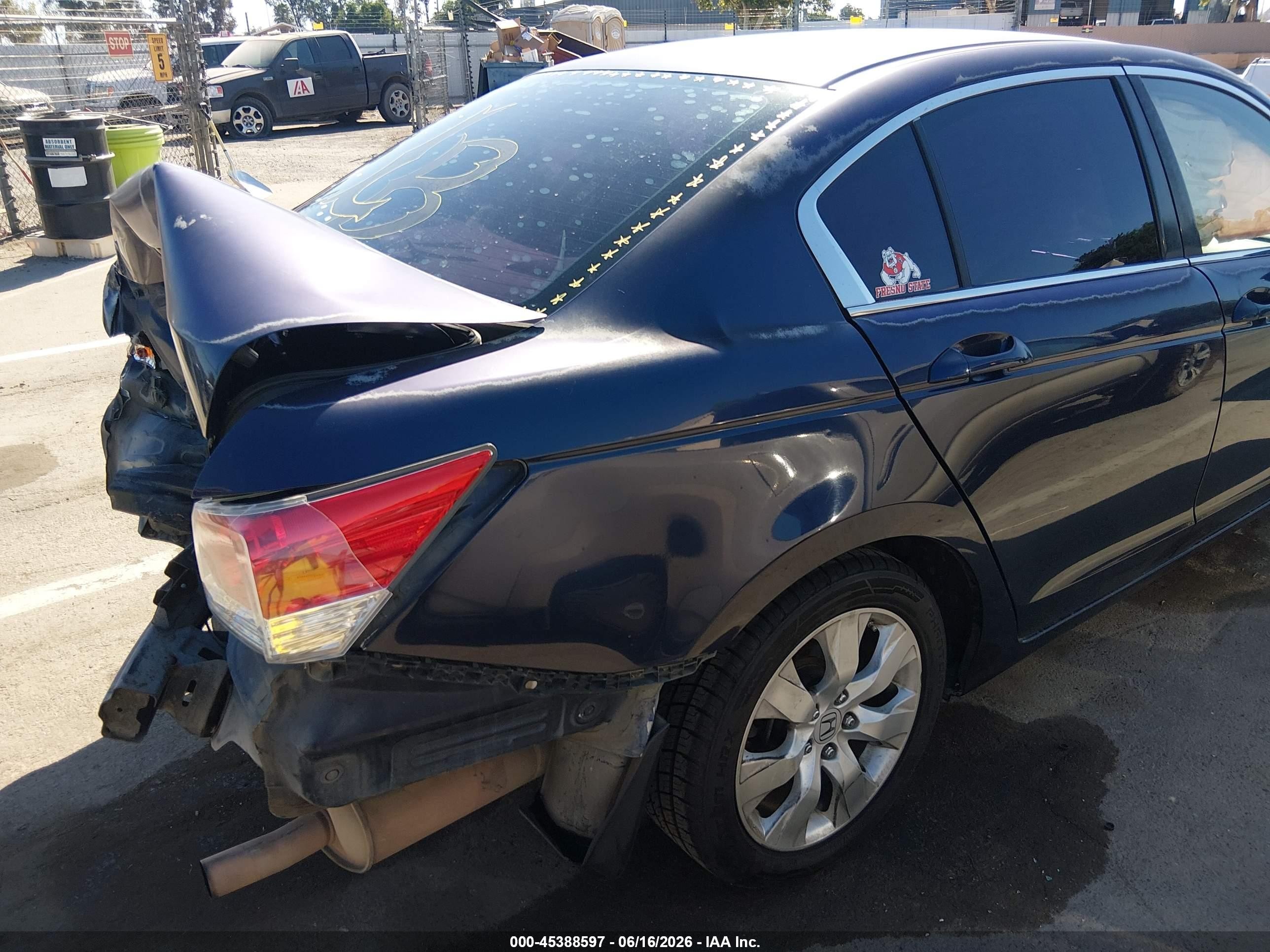 2009 Honda Accord 2.4 Lx Blue vin: JHMCP26359C005856