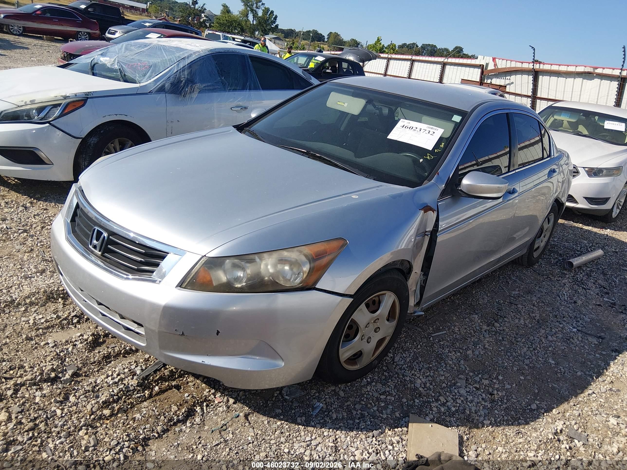 2008 Honda Accord 2.4 Lx Серебряный vin: JHMCP26368C057902