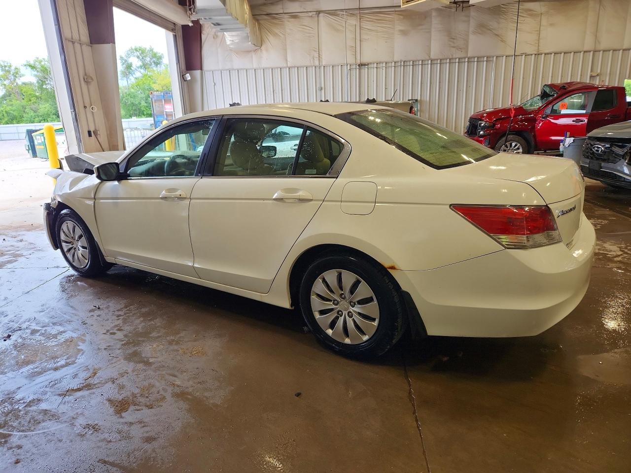 2008 Honda Accord Lx Белый vin: JHMCP26368C073842
