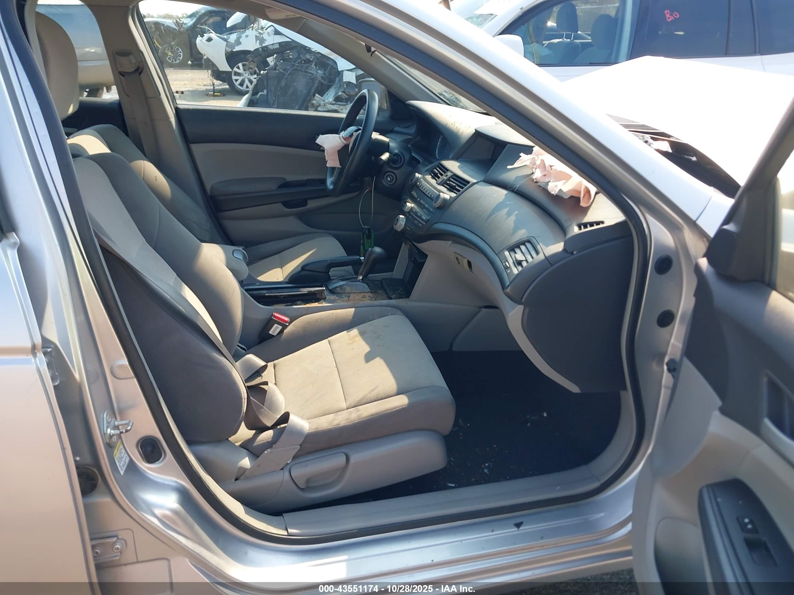 2009 Honda Accord 2.4 Lx Silver vin: JHMCP26369C008569